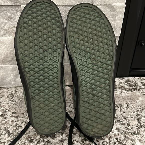 Harry Potter Slytherin Vans - Picture 2 of 7